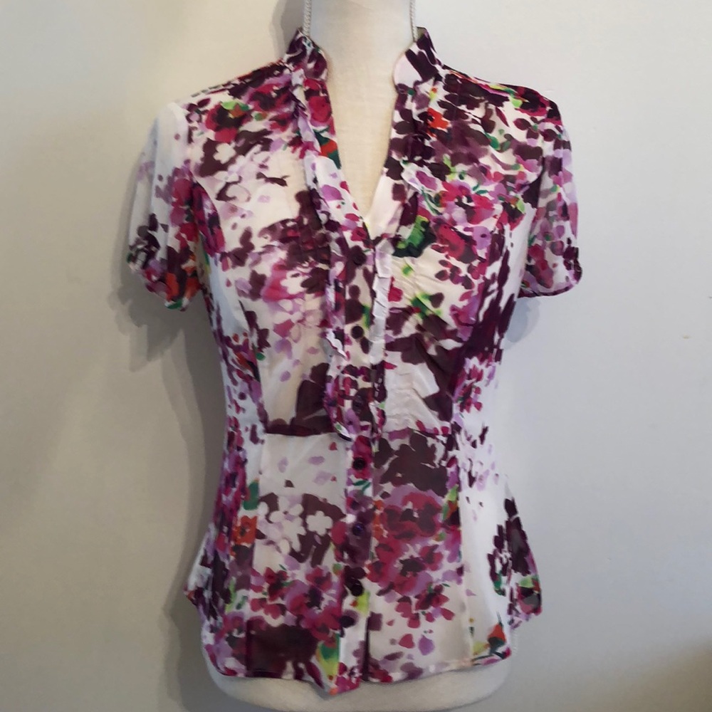 Sheer, floral button down t-shirt from Express. Size small.